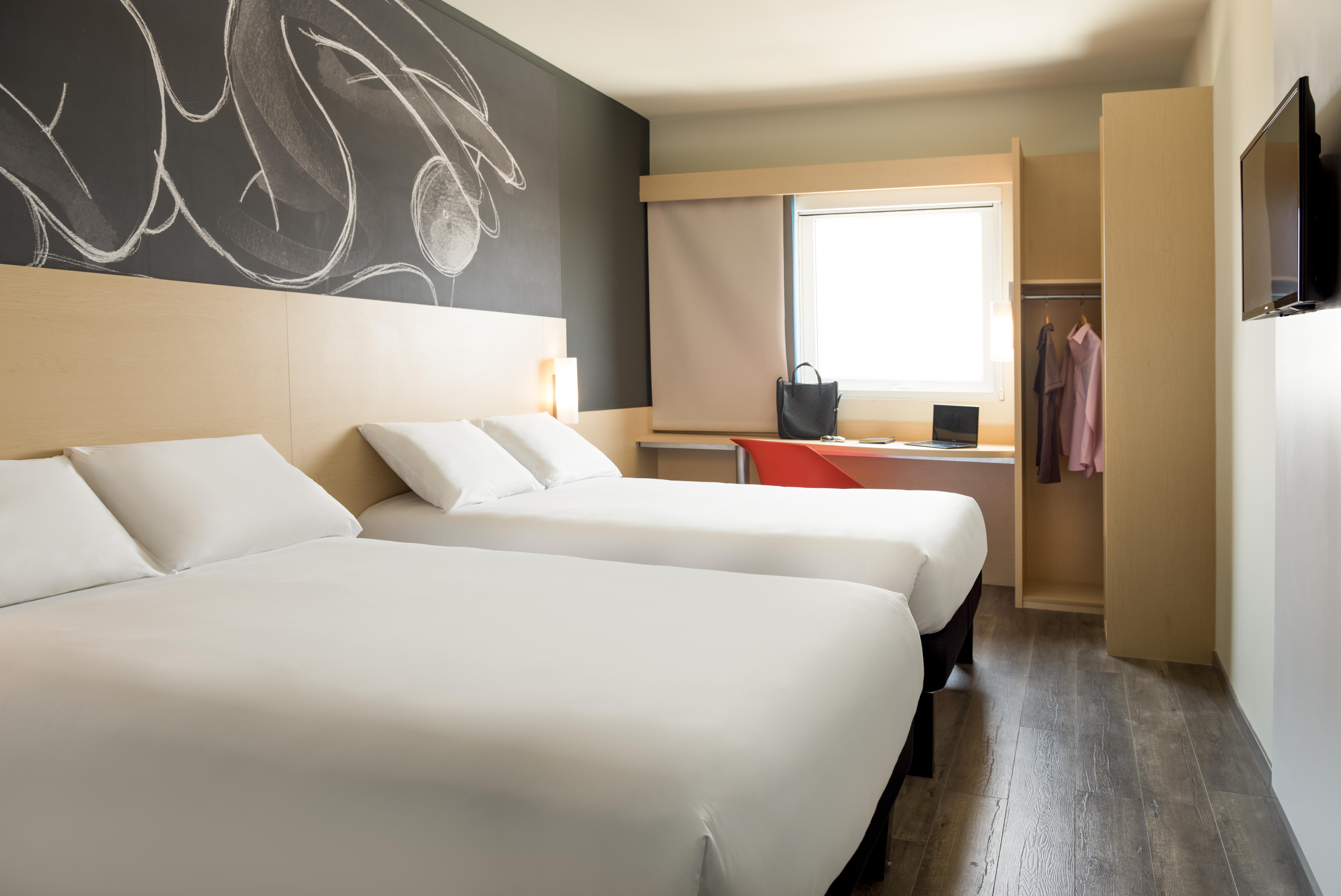 Ibis Irapuato Hotel Ngoại thất bức ảnh